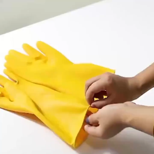1 pair Reusable Yellow Rubber Latex Gloves - Ideal for Dishwashing Laundry and All-Purpose Cleaning