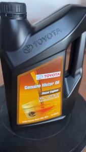 TOYOTA DIESEL ENGINE OIL   CI-4 15W/40 5LITER (100% Original)