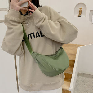 NALLCHEER กระเป๋าสะพาย กระเป๋าสะพายผญ กระเป๋าสะพายผู้หญิง กระเป๋าแฟชั่น กระเป๋าสะพายสำหรับผู้หญิงใหม่กระเป๋าทรงคนส่งเอกสารทำจากไนลอนกระเป๋าสะพายไหล่ขนาดเล็กน้ำหนักเบาสไตล์เรียบง่าย