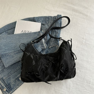 ทันสมัย กระเป๋าโท้ตปมผีเสื้อ ผู้หญิง กระเป๋าสะพายไหล่เดี่ยวความจุขนาดใหญ่ 2024 ใหม่ ดีไซน์ สไตล์เกาหลี กระเป๋าถือ