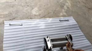 Máy Cán Mực Khô Quay Tay Inox Máy Cán Khô Cá Đuối