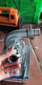 đầu bơm nước gắn máy cắt cỏ