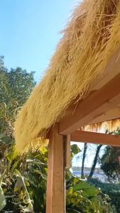 Atap Jerami Sintetis 200cm × 300cm Gulungan Rumput Sintetis Kuning Meksiko untuk Tiki Bar Cabana Teras Pesta Palapa Dekorasi Atap Jerami Pantai Resor