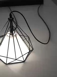 โคมไฟแขวนเพดาน LOFT Ceiling Light กู้ข้างเคียง 3 ส่วน โคมระย้าเพชร พร้อมการปรับแสง โคมไฟโต๊ะอาหาร สไตล์โมเดิร์น ขั้ว E27