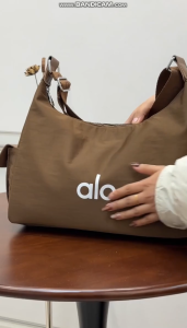 Alo Hobo Tote Bag Waterproof Nylon Shoulder Bag Large Capacity Side Pocket Design Ladies Daily Casual Handbag Fitness Yoga Gym Crossbody Bag Lightweight Shopping Travel Bag