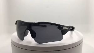 [READY STOCK K.L]UV 400 Sport Sunglasses for Sport Cycling Motorbike Running Jogging Fishing Sunglasses Cermin Mata Spec 8181