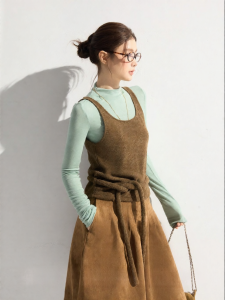 THROUS | Set Áo Thun Thu Đông Nữ - Áo Thun Cổ Cao Dày Dặn & Áo Yếm Thắt Dây