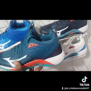 PROMO TERJANGKAW Sepatu Mizuno Wave Momentum 2 Mid Super Premium Import Sepatu Volly Promo Sepatu Voli Import Termurah Sepatu Badminton Sepatu Lari Pria Sepatu Olahraga Terlaris Sepatu Badminton Sepatu Olahraga Pria Wanita Sepatu Volly Ball 2021