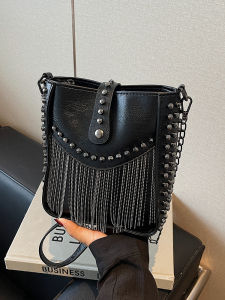 Chain Bag Womens Fall 2024 Retro Fashion Popular Fancy Shoulder Bag Work Clothing Cross Body Bucket Bag
