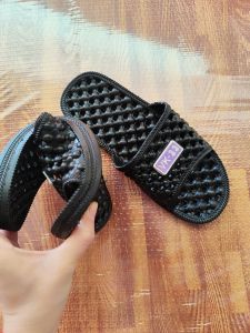 (Chọn tăng 1 size) DÉP LỖ ĐÚC NGUYÊN KHỐI ĐI TRONG NHÀ ĐI TRONG NHÀ TẮM ĐI VĂN PHÒNG CHỐNG TRƠN TRƯỢT CỰC TỐT