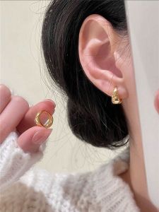 Original Design Golden Hoops Earrings Womens Fashionable Versatile Simple Circle Ear Cuffs Elegant Stylish Jewelry Accessories