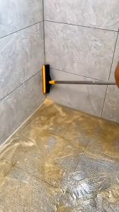 MXNEC แปรงขัดพื้น 3in1 รุ่น M-612 พร้อมที่รีดน้ำในตัว แปรงถูพื้น มีที่กวาดน้ำ แปรงขัดห้องน้ำ แปรงล้างพื้น แปรงล้างห้องน้ำ มีที่ปาดน้ำ แปรงทำความสะอาด