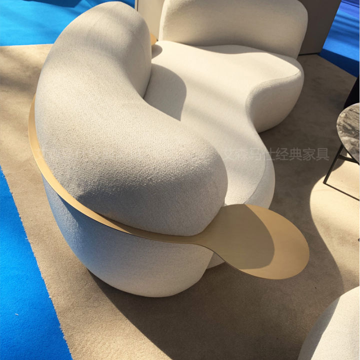 Designer Nordic Simple Fabric Sofa Large Apartment House Modern Curved Designer Nordic Simple Fabric Sofa Large Apartment House Modern Curved