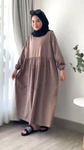 Kaos Busui & Dress Midi Ruffle: Pilihan Busui yang Nyaman