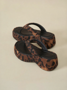 Josiny | Thick Sole Leopard Print Height Increasing Flip Flop