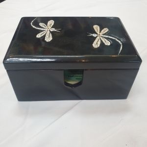 Hộp sơn mài cẩn trứng chuồn chuồn cao cấp Thanh Bình Lê đa năng đựng đồ vật nhỏ văn phòng trong nhà làm quà tặng ý nghĩa size 9x13.5x6.5 cm