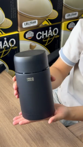 Hộp đựng thức ăn bằng thép không gỉ màu đen thương hiệu Lebenlang mã sản phẩm LBL1802 thiết kế bóng mờ dung tích 1000ml.