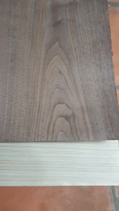 Veneer óc chó (walnut) dày 05mm x300x2450mm xử lý chống ráchdùng dán loađồ nội thất trang trí