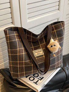 กระเป๋าผ้าใบ Tote Bag ความจุขนาดใหญ่สำหรับผู้หญิง กระเป๋าสะพายไหล่เดี่ยวสำหรับการเดินทางไปทำงานในฤดูร้อน กระเป๋าถือสำหรับช้อปปิ้ง กระเป๋าสะพายไหล่แบบลำลอง