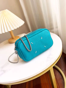 Minimalist Style Top Layer Cowhide Camera Bag Womens Shoulder Crossbody Mini Box Bag Chain Strap British Style Casual Leisure