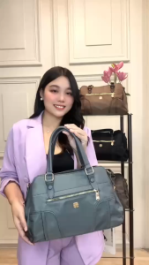รุ่น SYLYN ( ซีลิน ) พร้อมเสิร์ฟความปังทุกวัน กับกระเป๋ารุ่นขายดี ใบเดียวจบ ครบทุกฟังก์ชั่น3 ช่อง ใช้งานง่าย ใส่ของได้เยอะ กระเป๋าผ้าไนล่อน กันน้ำ ทรงสวย แถมดูแพงเกินราคา 👜
