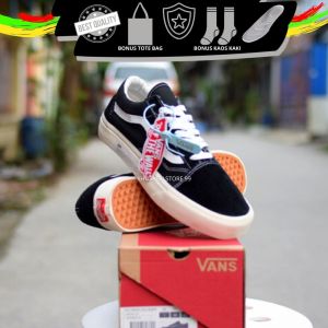 SEPATU OLD SKOOL OG BLACK WHITE PREMIUM QUALITY BNIB NOT BAYAR DITEMPAT SEPATU TERBARU PROMO SEPATU OLD SKOOL OG BWSEPATU SEKOLAH SEPATU KANTOR SEPATU SANTAI OLDSKUL OLDSCHOOL OLD SCHOOL sepatu vans sepatu vans pria distro