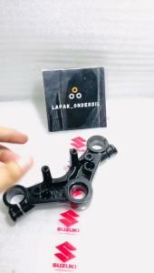 SEGITIGA T STANG ATAS SATRIA FU BARONG OLD 150 HITAM ORIGINAL SUZUKI BARU GRESS