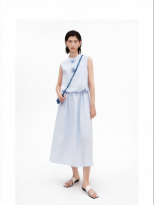 Sleeveless Waist-cinching A-line Maxi Dress