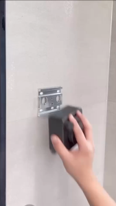 BAOKEMO Multi functional indoor and outdoor wall mounted clothesline with no drilling  retractable rope rack