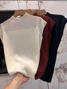 เสื้อสเวตเตอร์ถักผ้าขนสัตว์ทรงสลิมฟิตคอสูงครึ่งตัว แขนสั้น ดีไซน์เรียบง่าย แฟชั่นสำหรับผู้หญิง ฤดูใบไม้ร่วง 2024