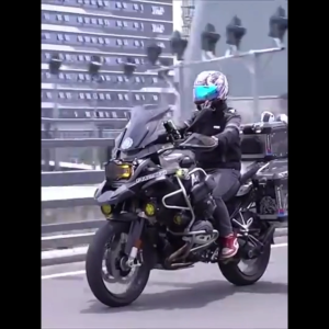 【COD จัดส่งที่รวดเร็ว】ที่ยึดมือถือมอเตอร์ไซค์ ที่ยึดโทรศัพท์มือถือมอเตอร์ไซค์ พร้อมระบบซับแรงกระแทก ลดการสั่นสะเทือน