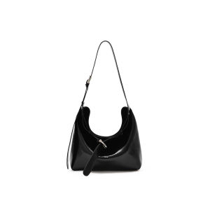 muva | Leather Motorcross Style Shoulder Bag