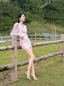 Lily Wei เรียบหรู คริสตัล สายคล้อง รองเท้าแตะ ทันสมัย ขนาดเล็ก ผู้หญิง รองเท้ารองเท้าส้นสูงสวยแวววาว หนัง รุ่นอัพเกรด