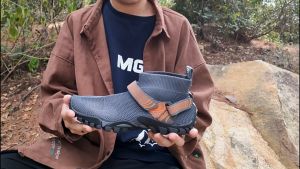 Mens Hiking Shoes Trail Running Shoes Stylish Slip Resistant Fitness Walking Jogging Sock Sneakers