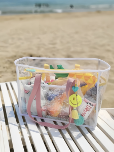 Large Capacity Transparent PVC Jelly Beach Bag Single Shoulder Handheld Travel Bag Waterproof Swimming Bag for Mommy Toiletries