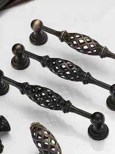 Wholesale American Wardrobe Door Handle European Cabinet Handle Kitchen Bathroom Cabinet Drawer Handle
