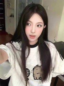 เสื้อยืดแขนสั้นหลวมๆ สไตล์อเมริกันสำหรับผู้หญิงในช่วงฤดูร้อน 2024 ทรงหลวมๆ สไตล์เกาหลี แขนสั้น คอกลม ลายการ์ตูน