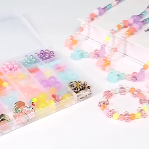 KOI STORE DIY Beaded 24 Aksesoris Kotak Perempuan Manik Gelang Kalung Mainan Kreatifitas Anak