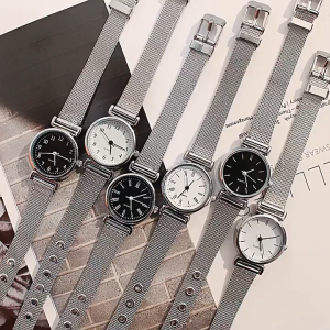 【 In Stock 】Korean Style Student Simple Watch Womens Ins Style Small Round Dial Watch Fashion Retro Alloy Mesh Strap Quartz Watch Jam Tangan Kuarza Aloi Wanita 合金表带手表