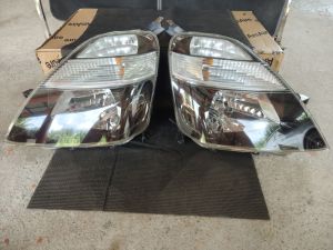 *USED*HONDA STREAM RN1 RN3 SMOKE HID LAMPU DEPAN HEADLAMP FRONT LIGHT