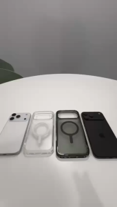 Apple iPhone 17 Pro Max / iPhone 17 Pro Uniq LPX Classic Hybrid MagSafe Charging Case Cover