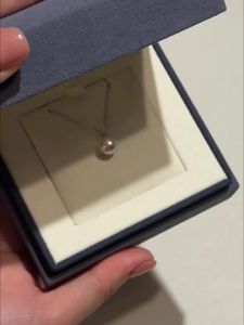 Helas | Akoya V-Shaped Diamond Pearl Necklace 18K White Gold