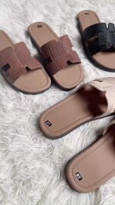 Dép Sandal Quai H Da Sần Vân Cối Đế Hộp Trơn Thời Trang Hè 2025