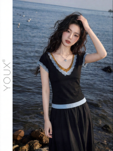 YOUXIANG | Áo Thun Ôm Body Vintage Viền Ren Màu Khối