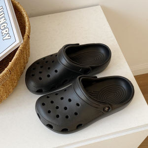 Thick Bottom Hole Hole Shoes Womens Summer Outdoor Wear EVA Anti-Odor New 2025 Famous Head Covered Sandals Women