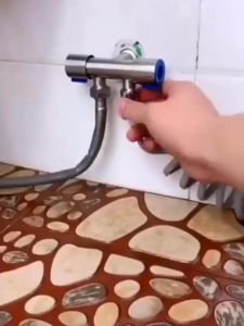 SUS304 Stainless Steel 2 Way Angle Valve Kitchen Bathroom Toilet Water Faucet 1 Into 2 Out Multi-function Water Pipe