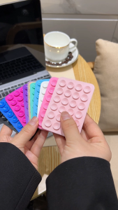 แผ่นซิลิโคนแปะมือถือ 24 ตัว/40ตั ตัวยึด สําหรับโทรศัพท์มือถือ ติดได้2ด้าน ใช้ซ้ำได้ Silicone Suction แผ่นดูดซิลิโคน