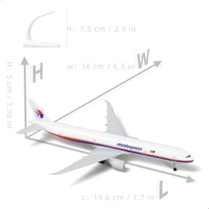 20cm Malaysia B777 Alloy Airplane Models 1/300 Scale Aircraft Model Diecast Kit with Stand Display Collection or Aviation Gift
