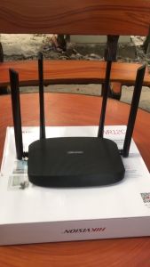 Bộ phát Wifi HIKVISION DS-3WR12C băng tần kép