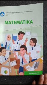 Buku Pelajaran SD & SMP: Paket 9 Mata Pelajaran untuk Siswa Kelas 7 SMP Kurikulum Merdeka